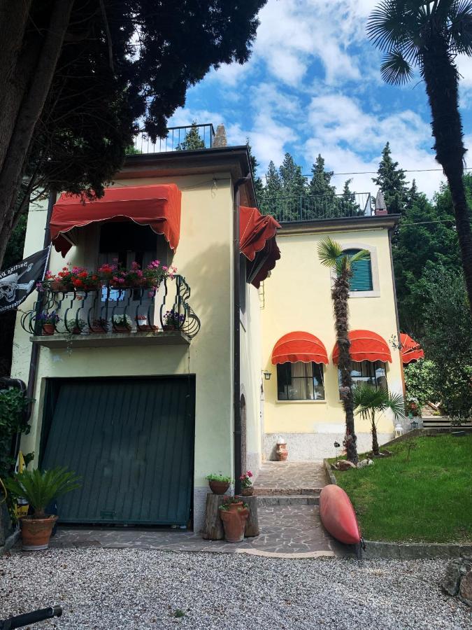 Villa Corteolivo Rooms Торрі-дель-Бенако Екстер'єр фото